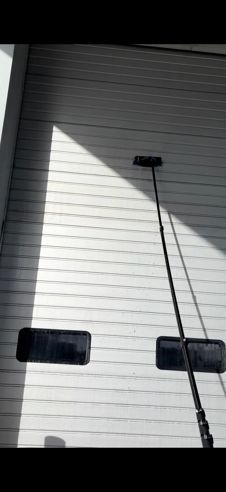 Water-Fed Pole Cleaning